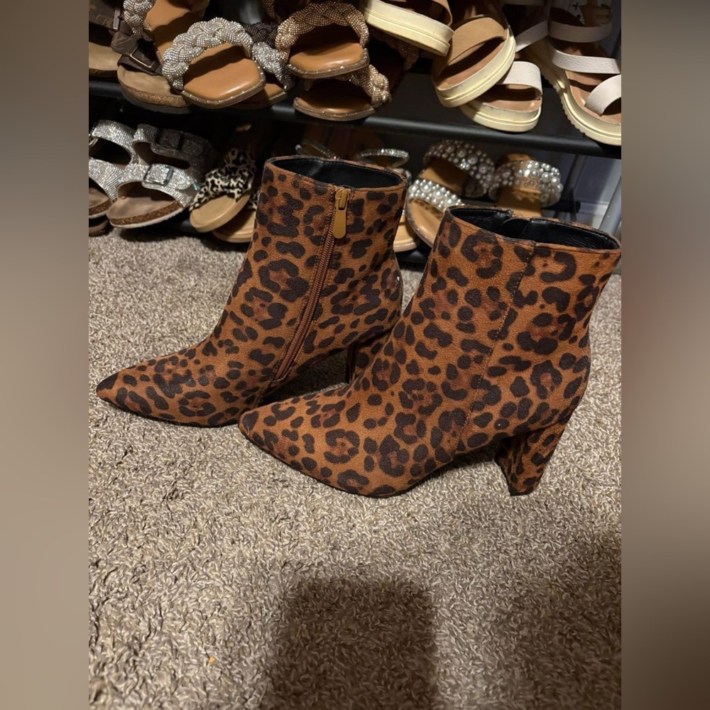 Leopard Print Pointed Toe Ankle Booties - Animal Print Brown